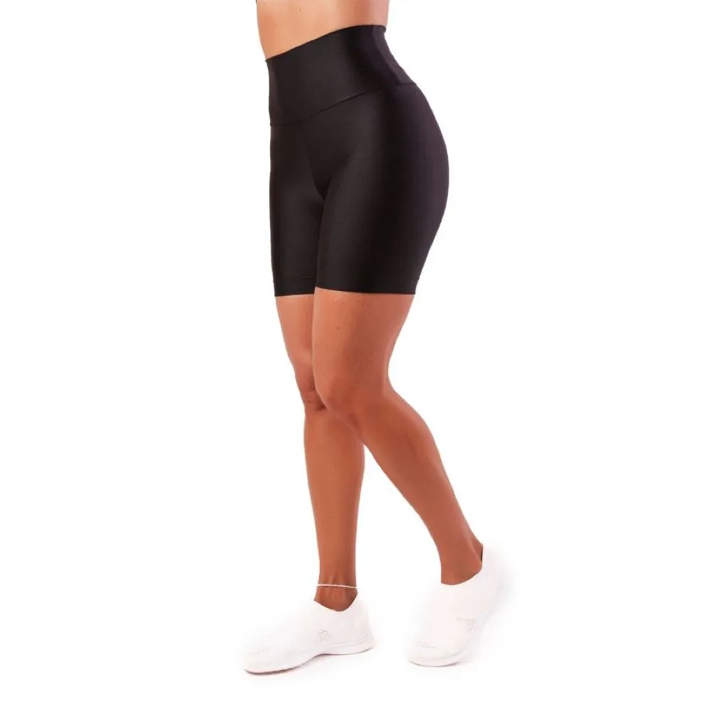 Glossy Preto Shorts